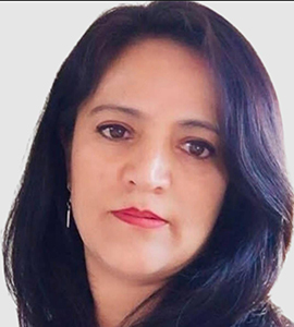 Adriana León Pesántez