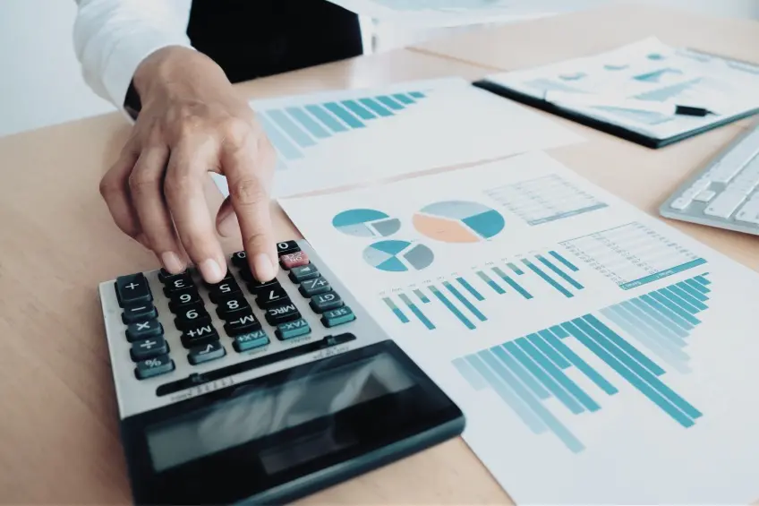 Measurement of Risk of Portfolio Loss and Legal Litigation, according to IFRS